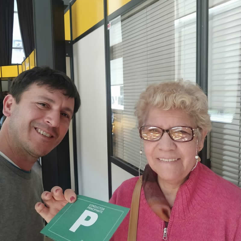 Alumno exitoso de Autoescuela Villa Real